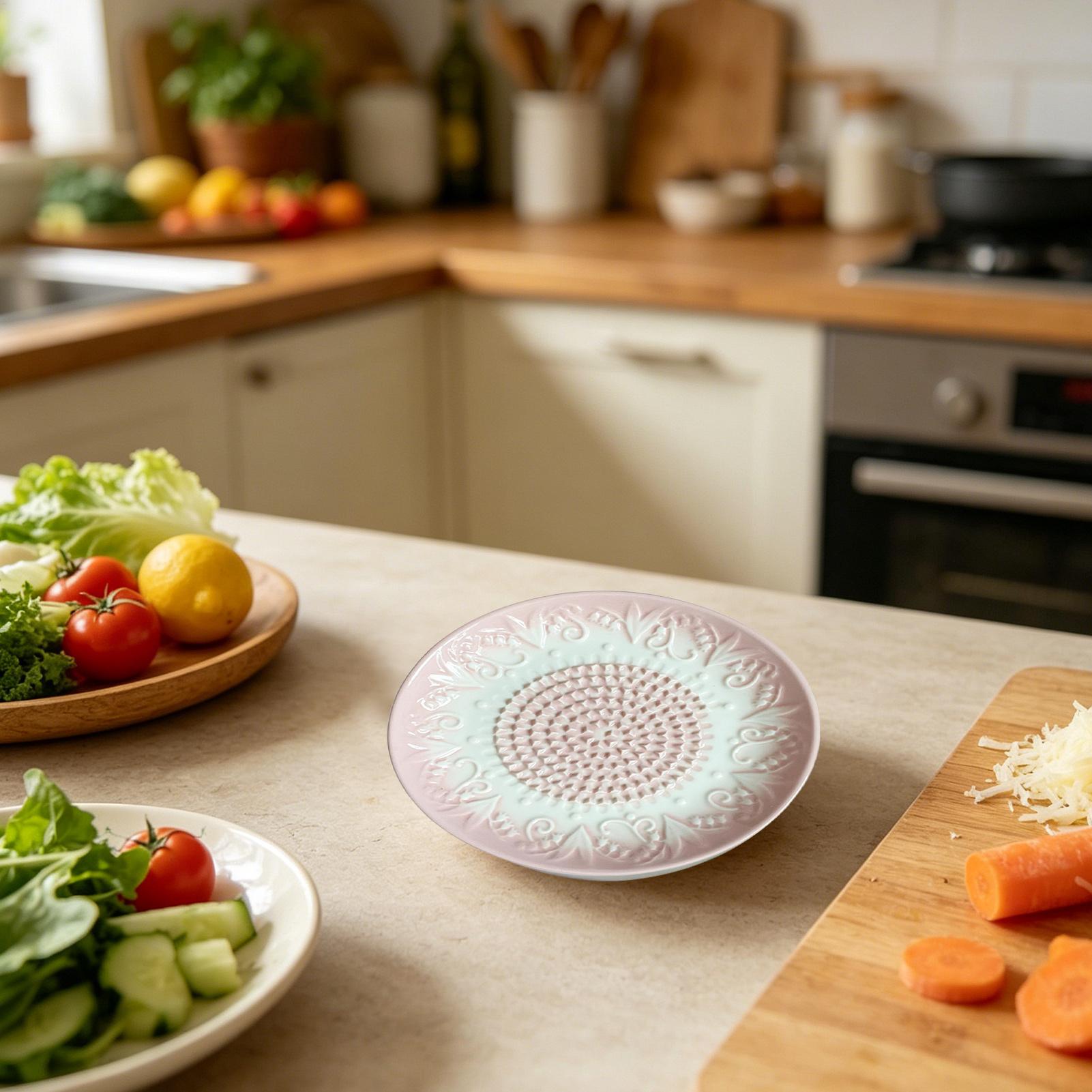 مبشرة ثوم سيراميكية على شكل طب - مراجعة Home Cooking Meal وسعره
